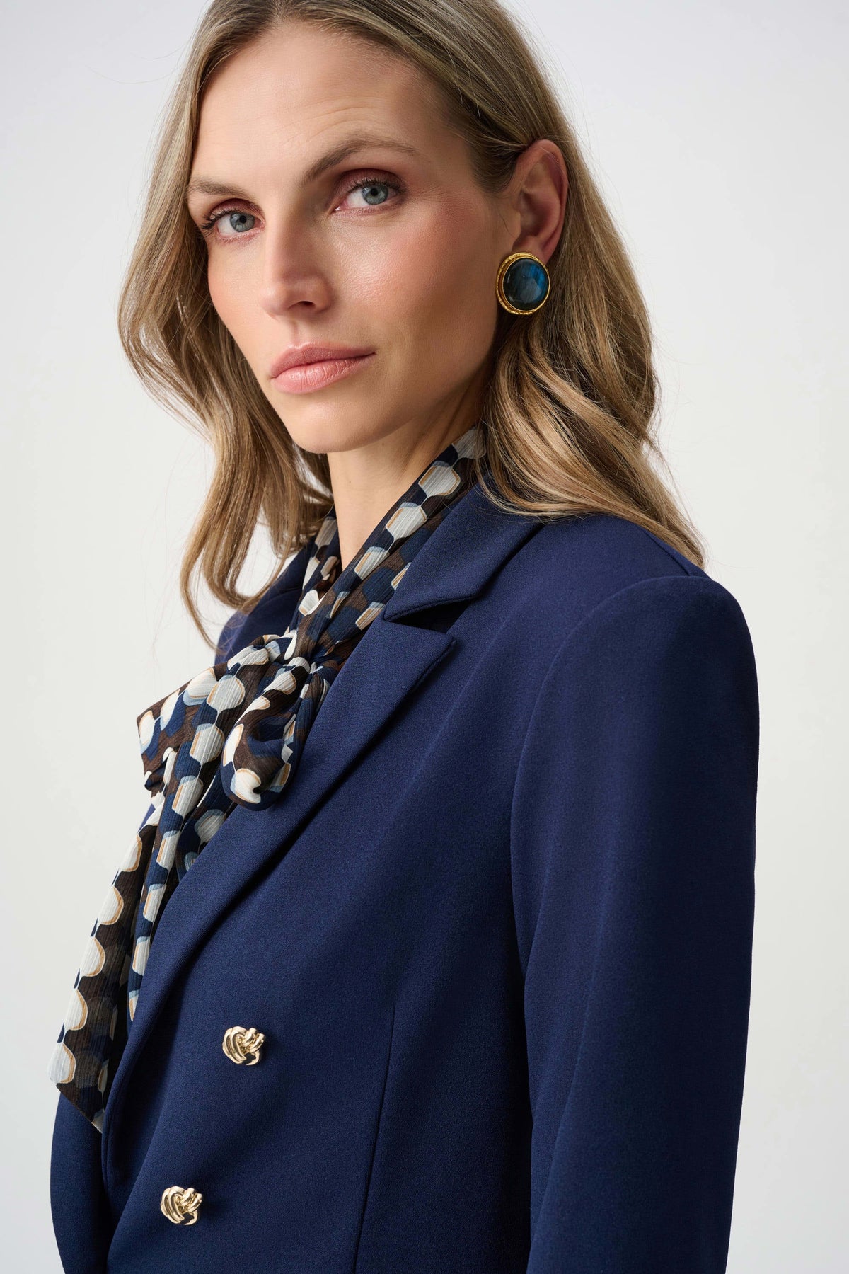 Scuba Crepe Fitted Blazer - Lucindas on-line