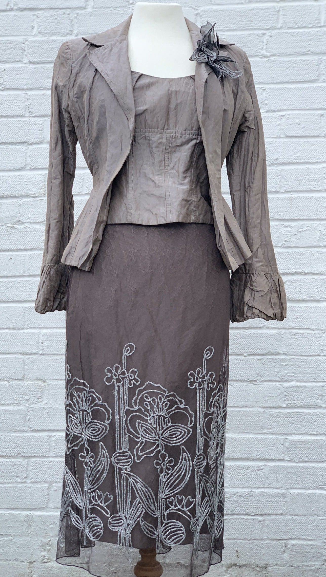 Linea Raffaeli dark taupe 3 piece set bolero- 6555 - Lucindas on-line