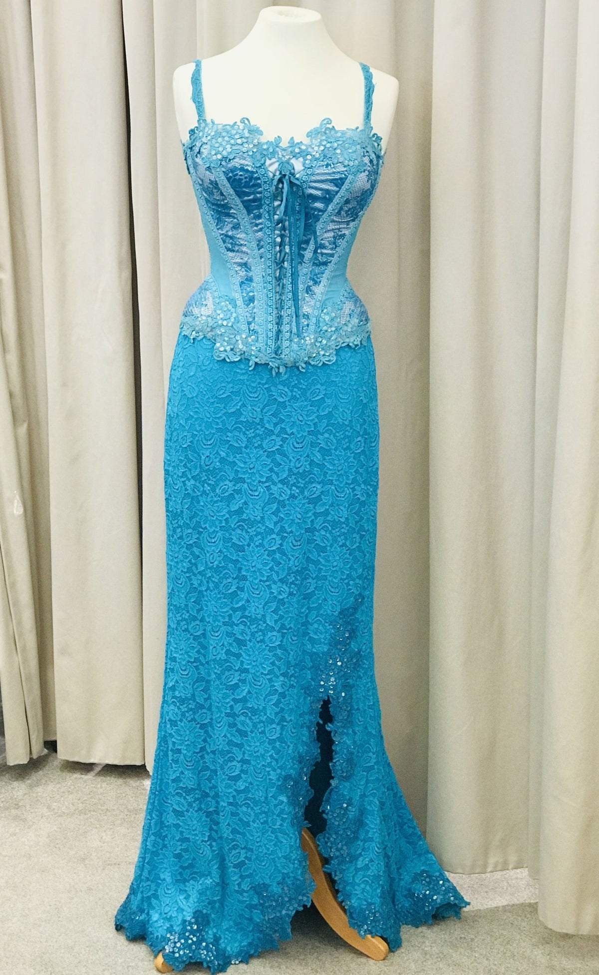 Vintage lace skirt - Lucindas on-line