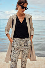 Load image into Gallery viewer, V-Neck Sleeveless Top 241239
