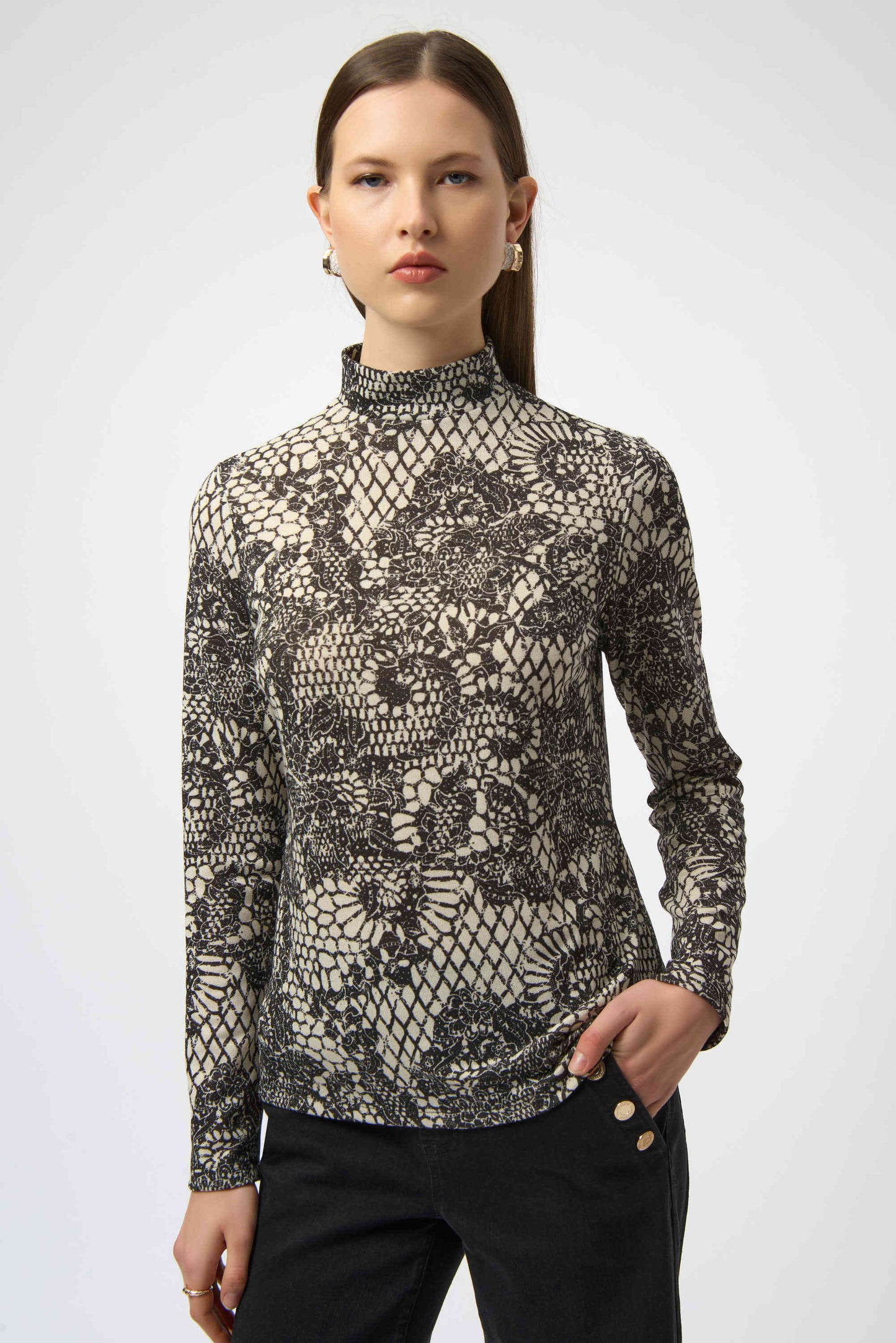 Knit Lace Print Fitted Top