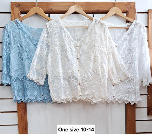 Floral Embroidered Blouse - Lucindas on-line