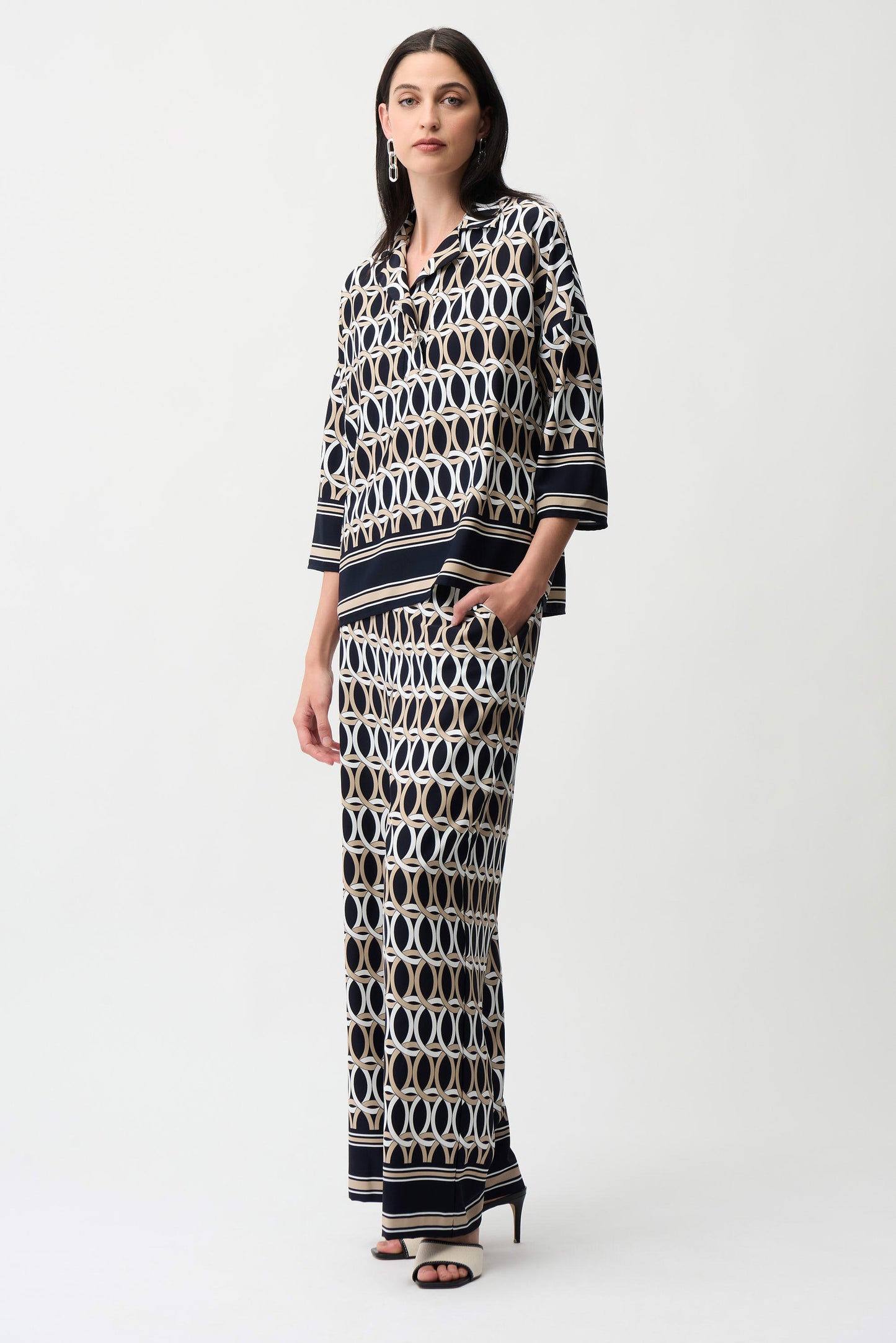 Geometric Print Wide Leg Pull-On Trousers