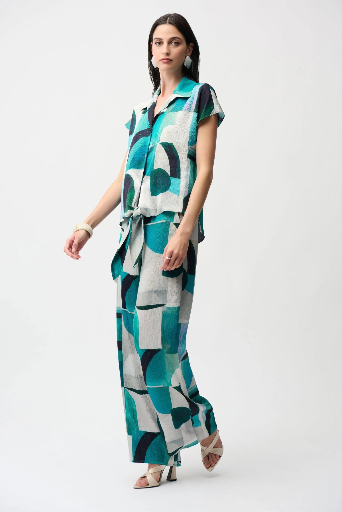 Textured Satin Geometric Print Boxy Top With Front Ties