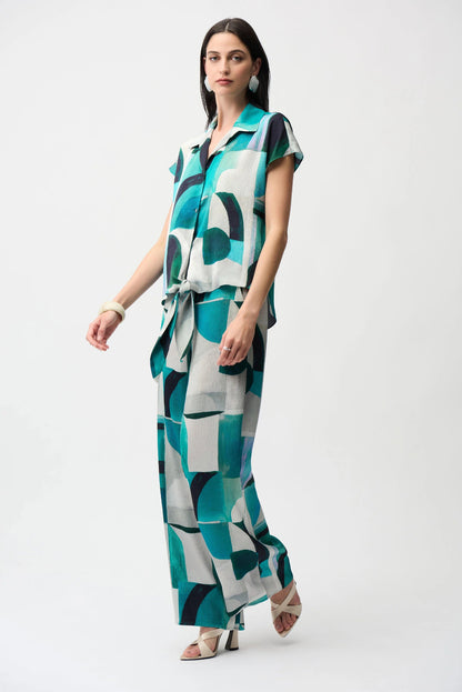 Textured Satin Geometric Print Boxy Top With Front Ties