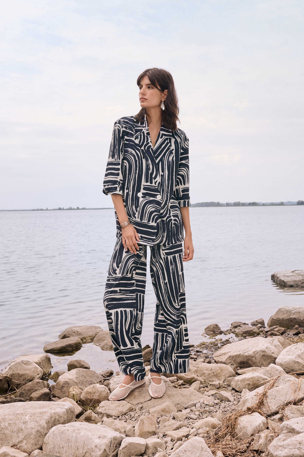 Joseph Ribkoff Seersucker Abstract Print Wide Leg Pull-On Trousers