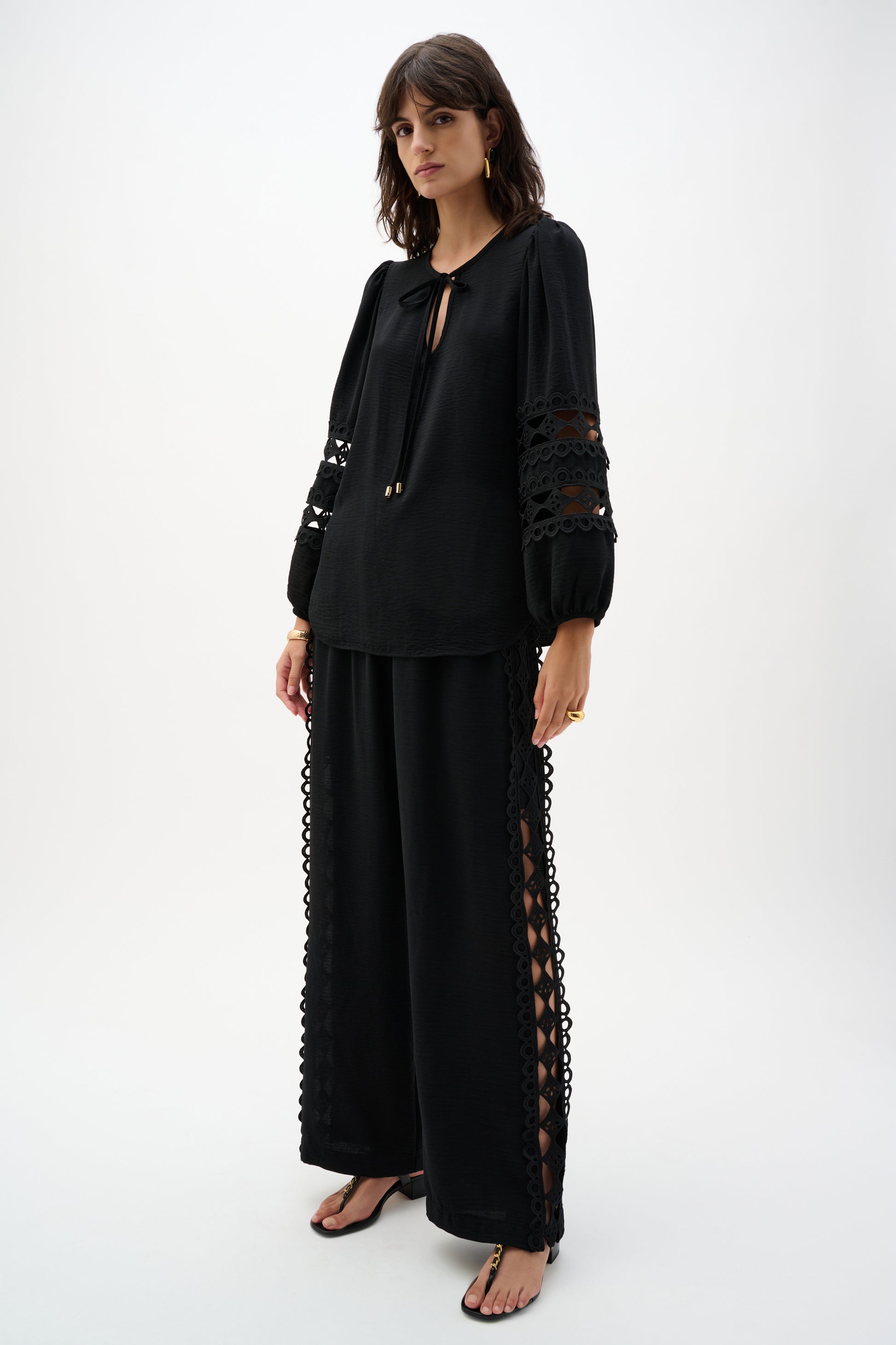 Wide Leg Pull-On Trousers With Guipure Trim - Lucindas on-line