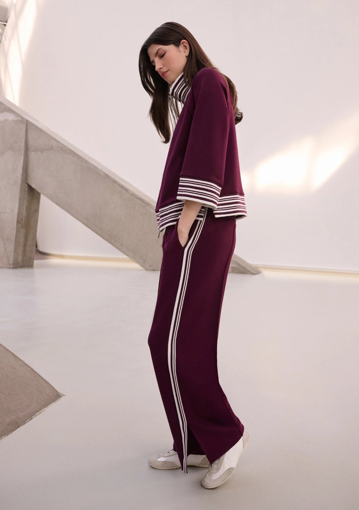 Pin-Tuck Wide Leg Jogger