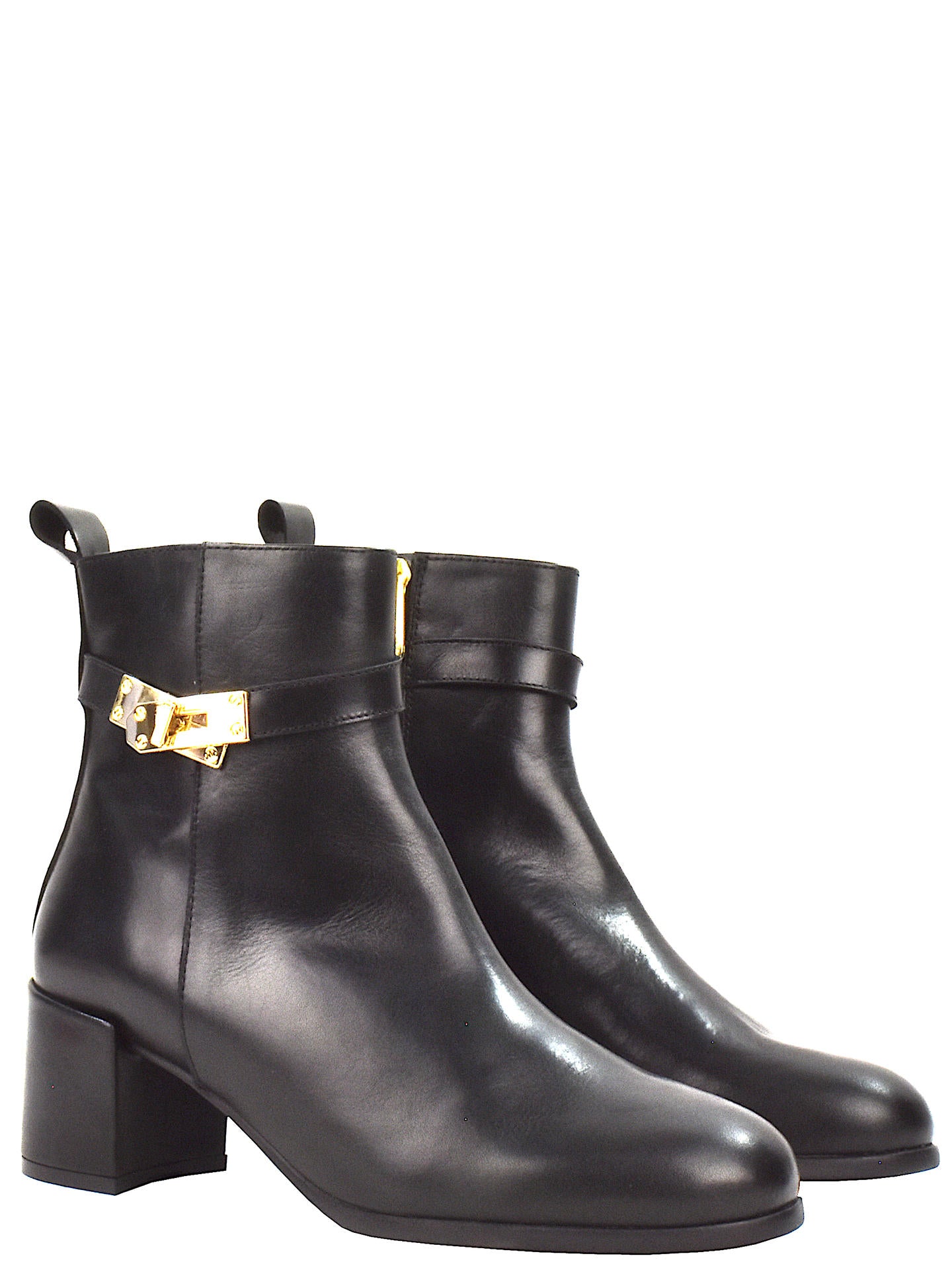 Beige ankle boot with a gold buckle 