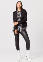 Load image into Gallery viewer, Monochrome Pattern Print Shirt 425101
