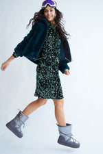 Load image into Gallery viewer, Green Sequin Velvet Dress 80074
