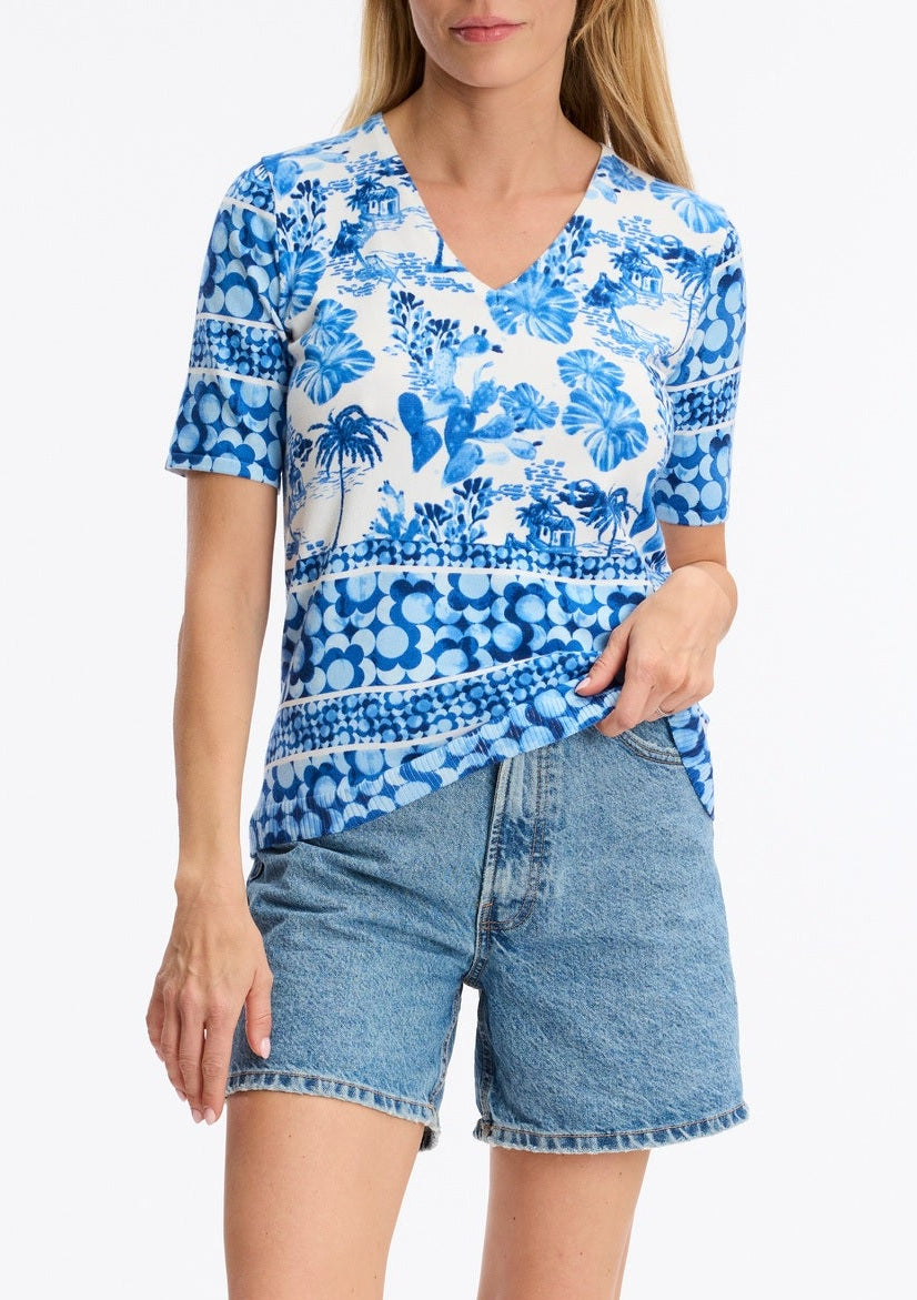 Leo & Ugo Vibrant Botanical Print Knitted Top
