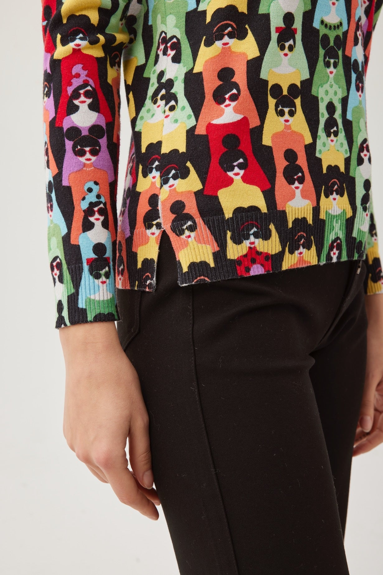 Retro Fashion Print Jumper with Diamanté DW114