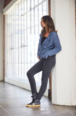 Load image into Gallery viewer, Rhinestone Embellished Slim Fit Jeans 408345
