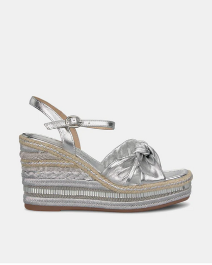 Alma En Pena Silver Wedge Knot with Rhinestones V240973
