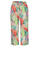 Load image into Gallery viewer, Pia Multicolour Relaxed Printed Crop Pants
