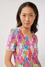 Load image into Gallery viewer, Floral Pleated Top YE354
