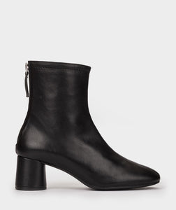 Black leather ankle boots 28234-02