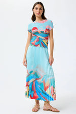 Load image into Gallery viewer, Blue Waffled Stretch Plisse Top KE865
