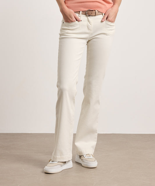 Offwhite Perfect Shape Bootcut Jeans 1106-58