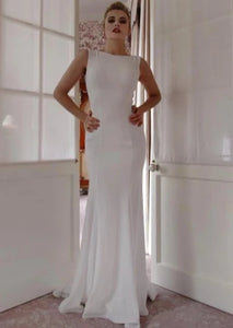 Pia Michi White Gown with Bow 1692