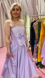 Load and play video in Gallery viewer, Vintage pastel purple swing skirt
