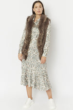 Load image into Gallery viewer, Jayley Faux Fur Gilet - Lucindas on-line
