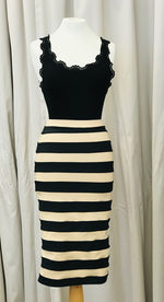 Load image into Gallery viewer, Pencil Bandage Midi Skirt - Lucindas on-line

