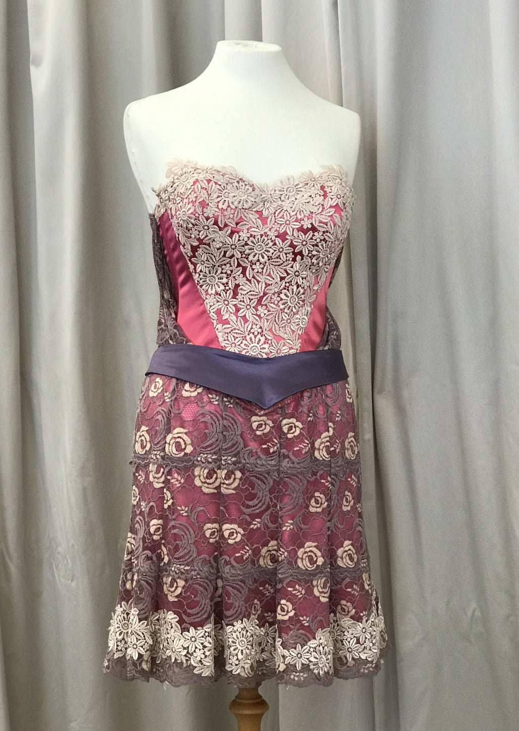 Antique Rose Corsetiere Lace Dress