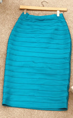 Load image into Gallery viewer, Pencil Bandage Midi Skirt - Lucindas on-line
