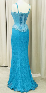 Load image into Gallery viewer, Vintage lace skirt - Lucindas on-line
