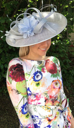 Load image into Gallery viewer, Disc Style Occasion Hat
