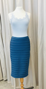 Load image into Gallery viewer, Pencil Bandage Midi Skirt - Lucindas on-line
